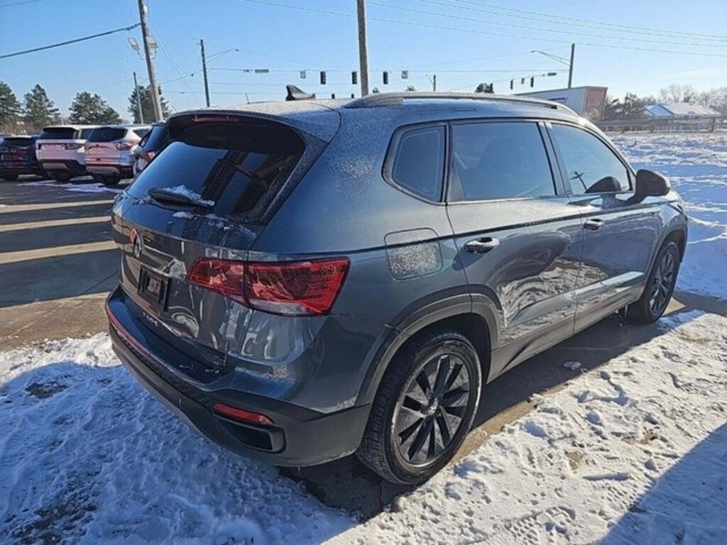 Used 2022 Volkswagen Taos 1.5T S SUV