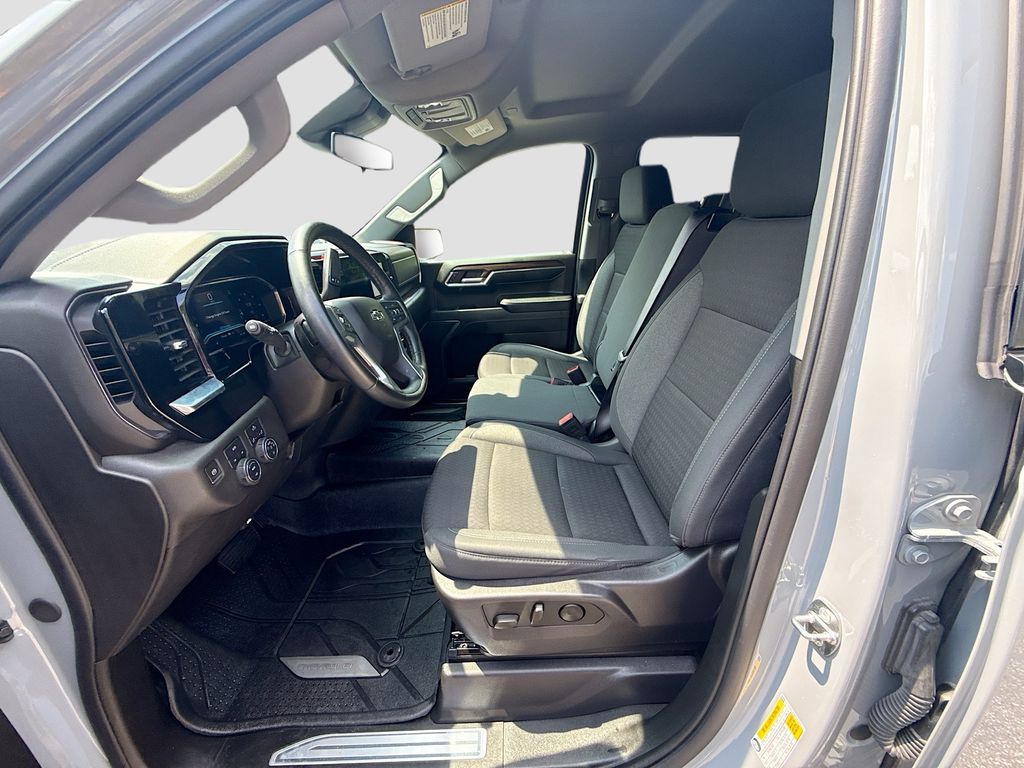 2024 Chevrolet Silverado 1500 RST - Photo 23