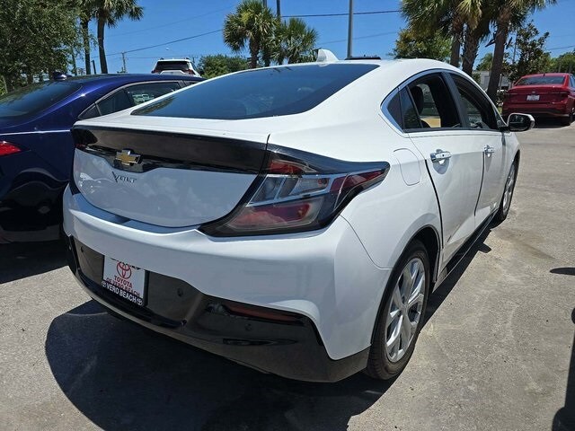 2018 Chevrolet Volt Premier photo 2
