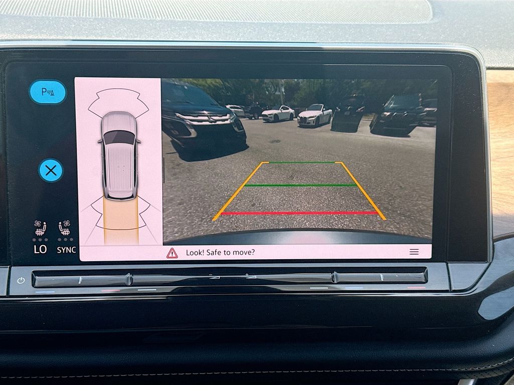 2025 Volkswagen Atlas SE w/Tech - Photo 15