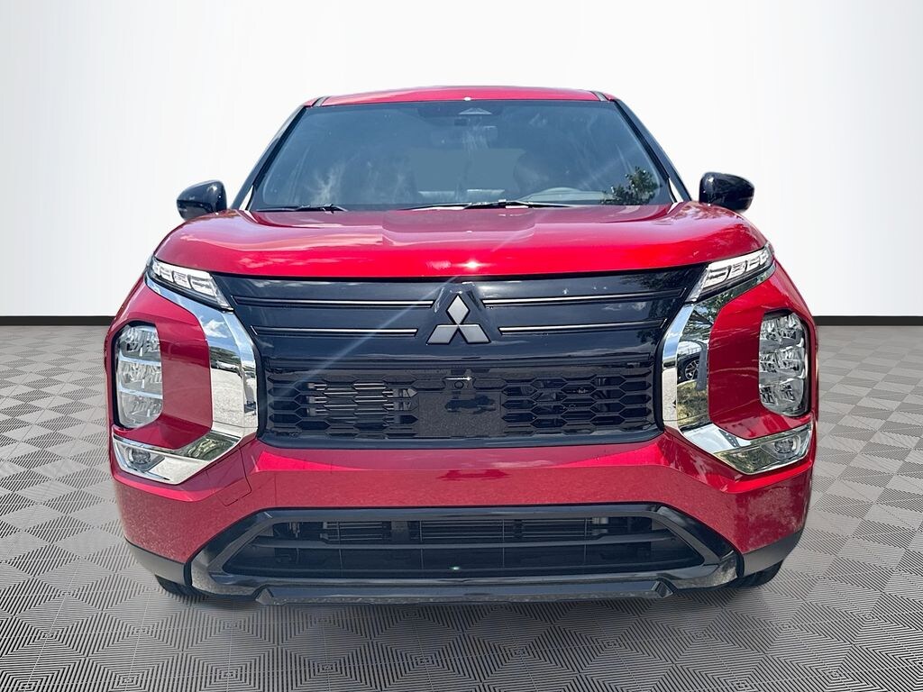 New 2026 Mitsubishi Outlander SE SUV