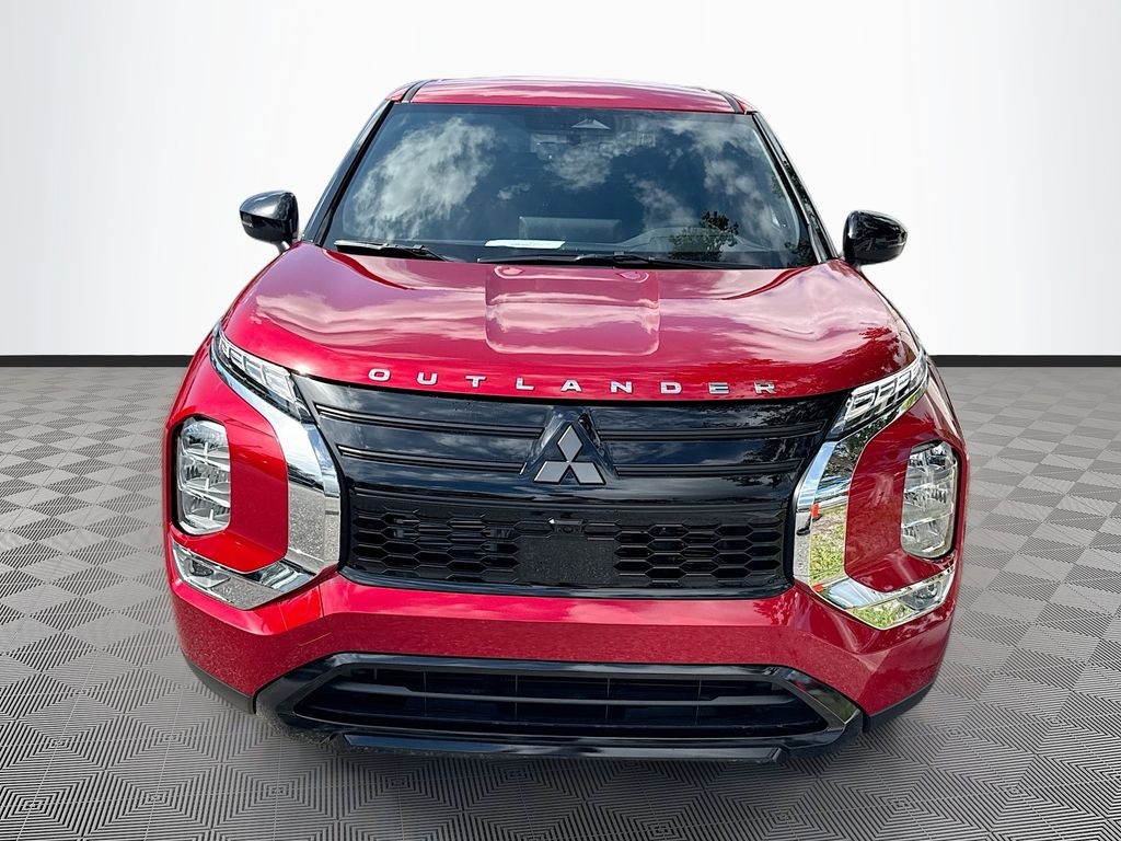 Used 2026 Mitsubishi Outlander LE SUV