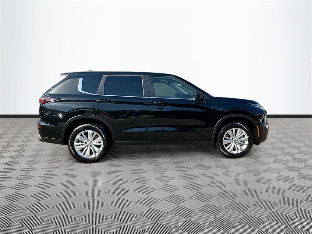 New 2025 Mitsubishi Outlander ES SUV