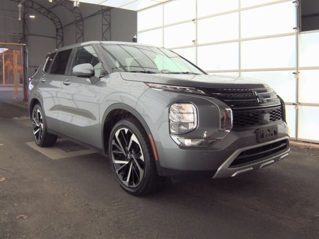 Used 2022 Mitsubishi Outlander SE SUV