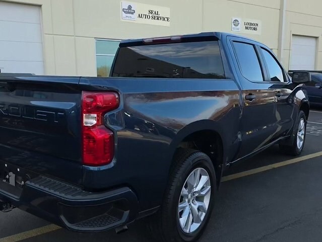 2022 Chevrolet Silverado 1500 Custom photo 2