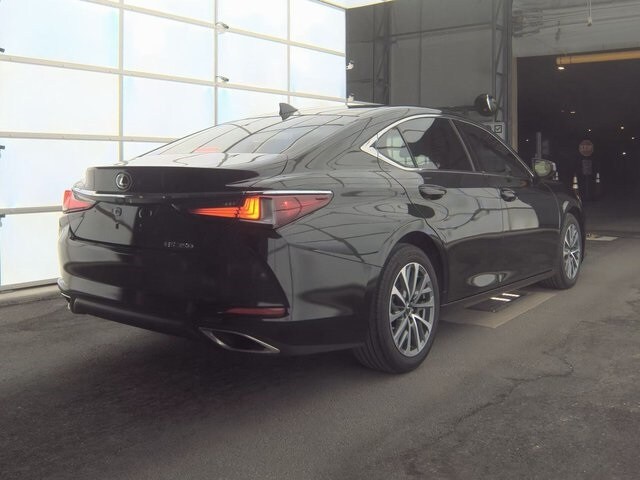 2023 Lexus ES 350 photo 2
