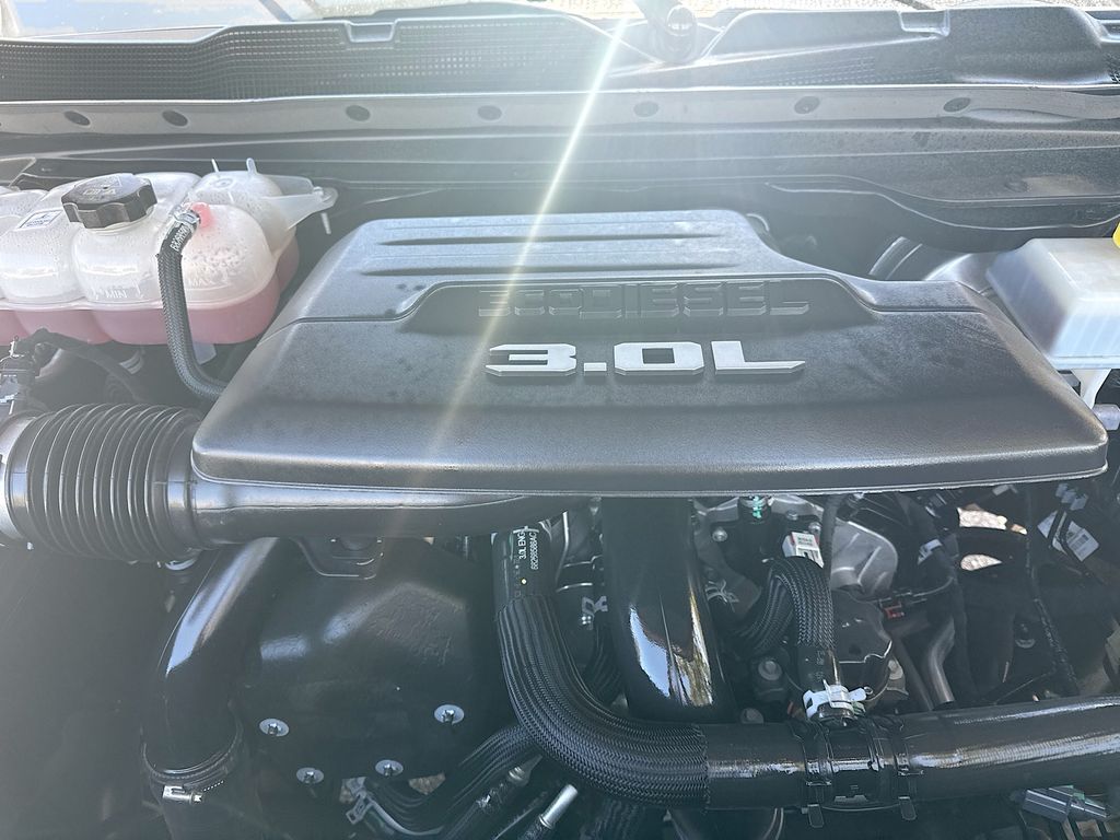 2022 RAM Ram 1500 Pickup Laramie - Photo 31