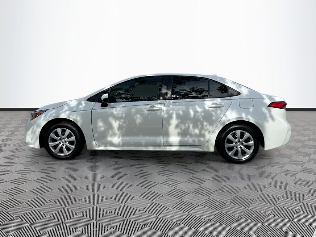 2021 Toyota Corolla LE - Photo 9