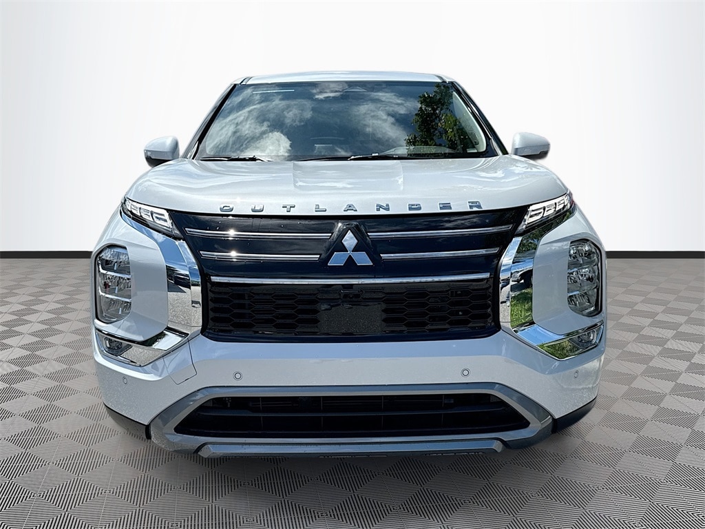New 2025 Mitsubishi Outlander SE SUV