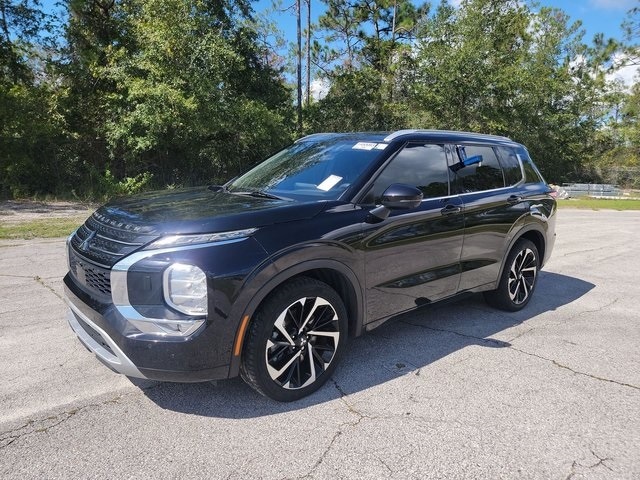 2022 Mitsubishi Outlander SEL Special Edition's photo