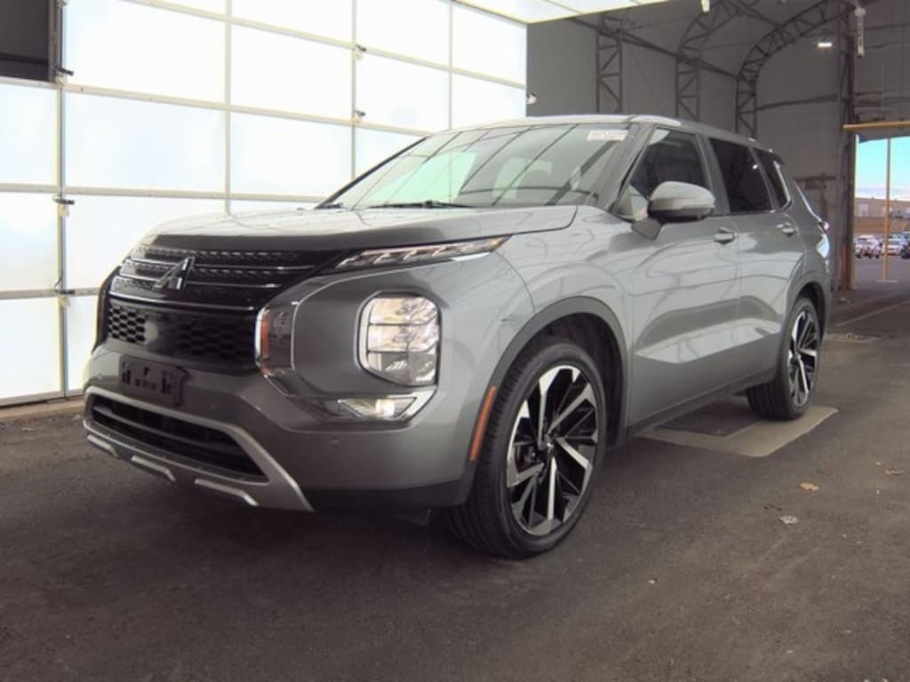 Used 2022 Mitsubishi Outlander SE SUV