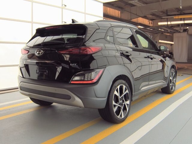 2022 Hyundai Kona Limited photo 2