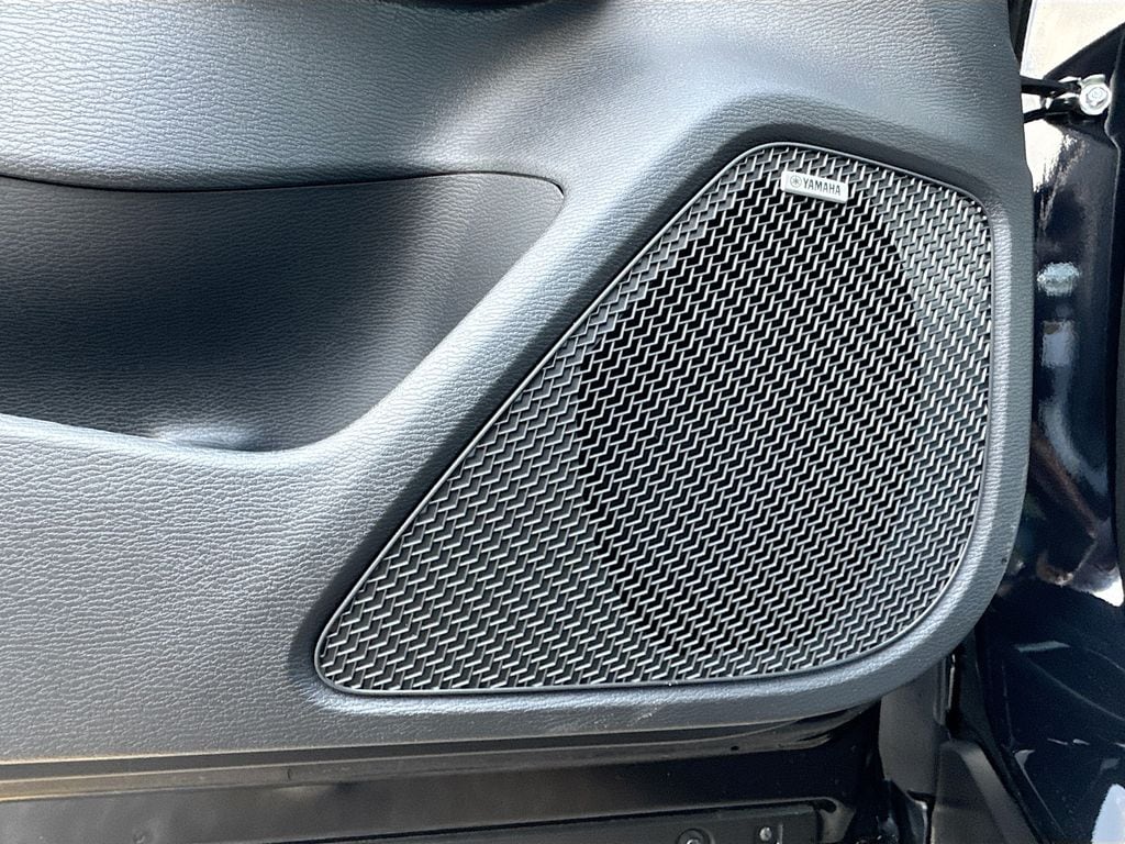 2025 Mitsubishi Outlander ES - Photo 20