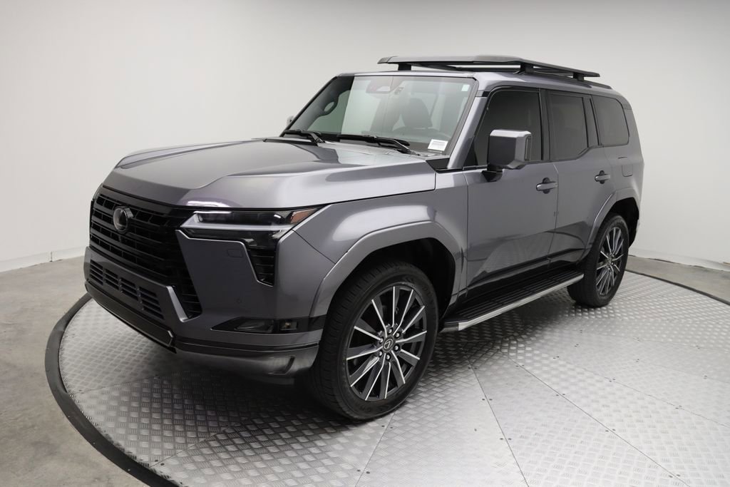 2024 Lexus GX Luxury's photo