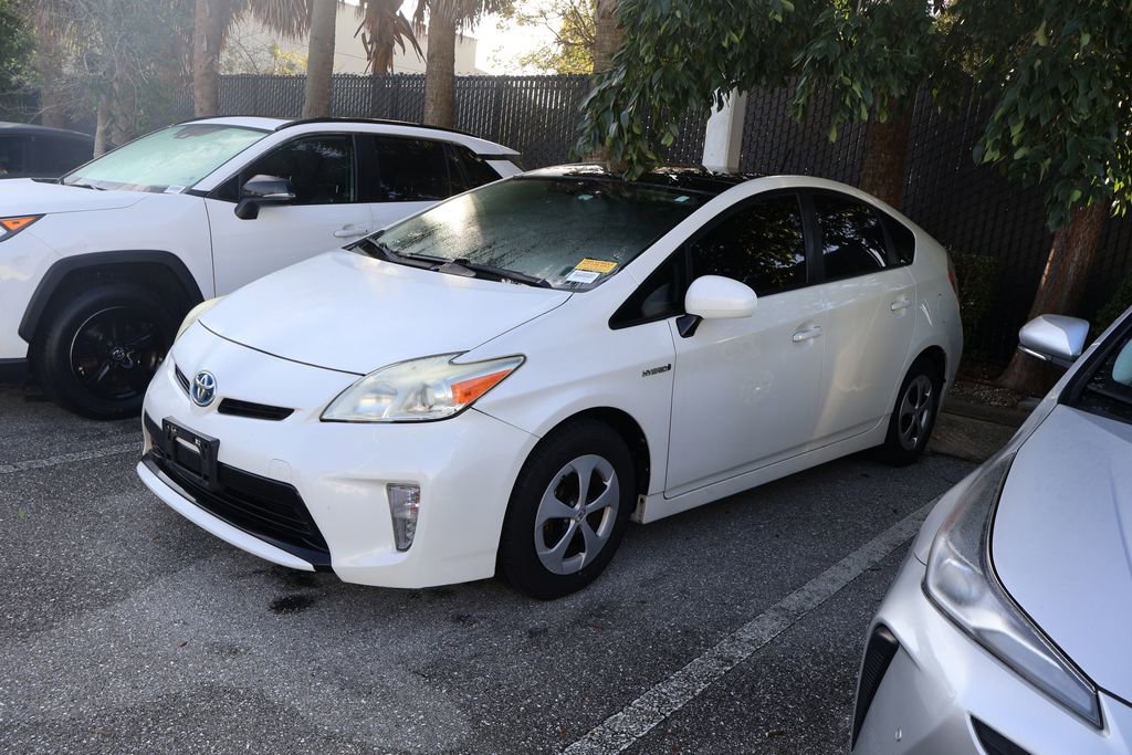 2013 Toyota Prius Four's photo