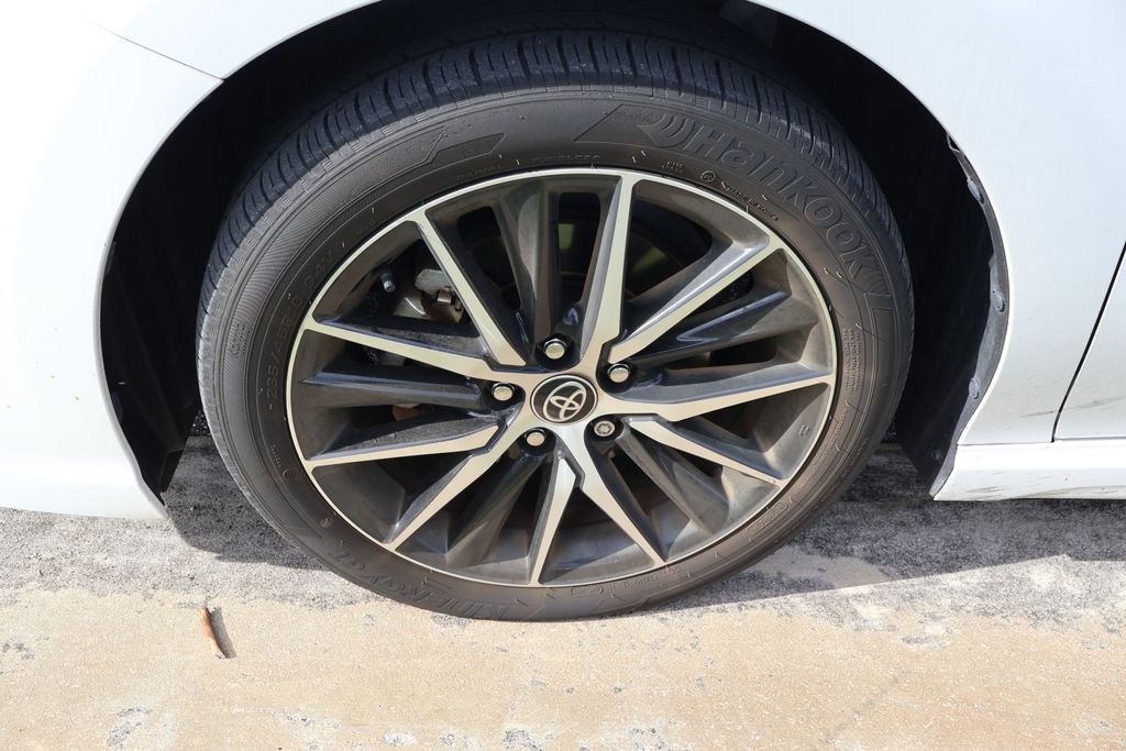 Used 2023 Toyota Camry SE Sedan