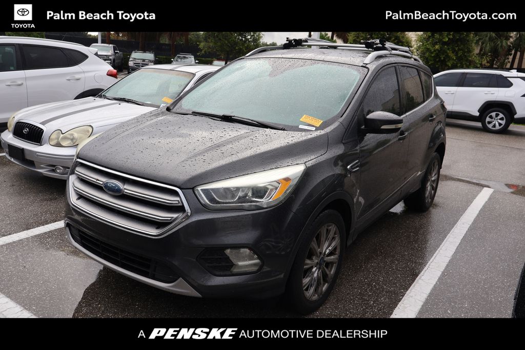 2017 Ford Escape Titanium's photo