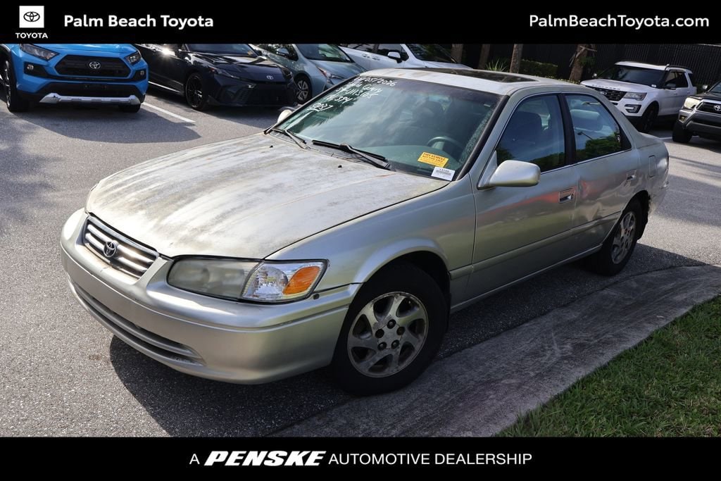 Used 2001 Toyota Camry LE Sedan
