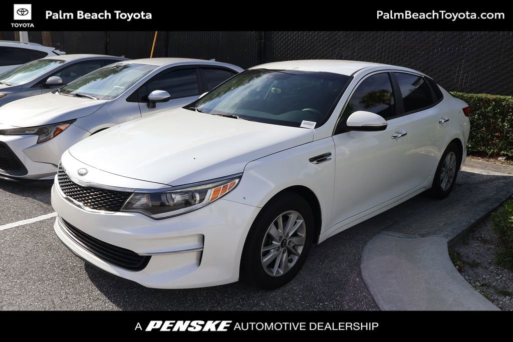 2016 Kia Optima LX AT's photo