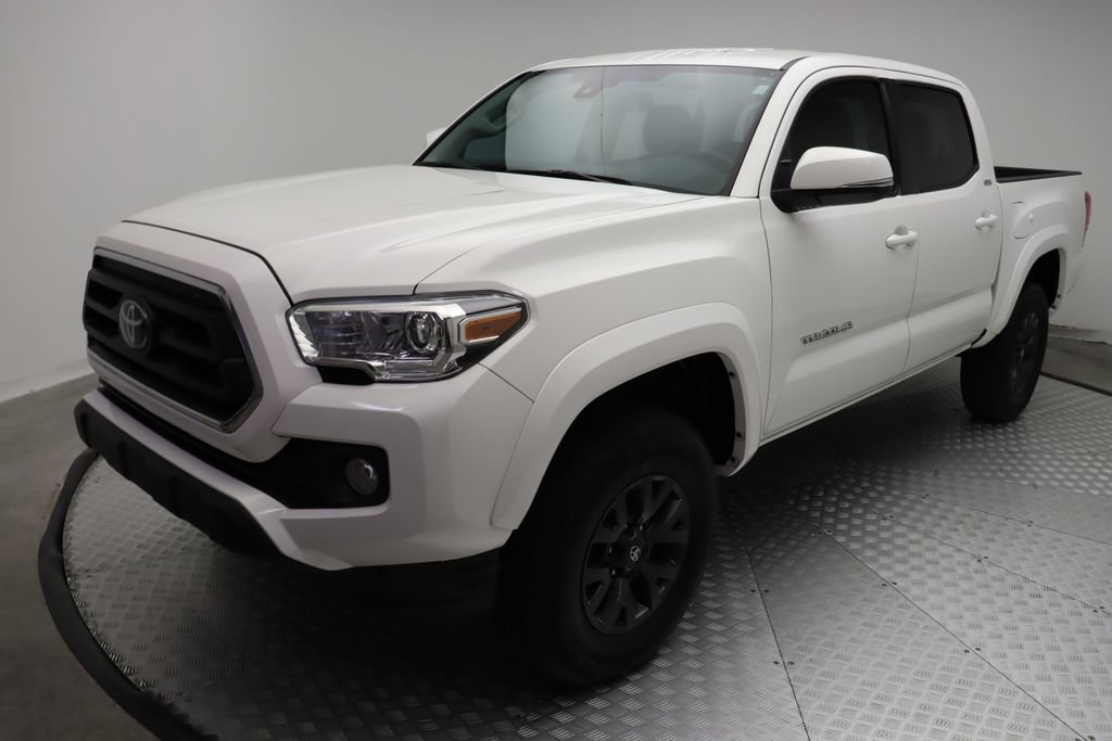 2023 Toyota Tacoma SR5 photo 2