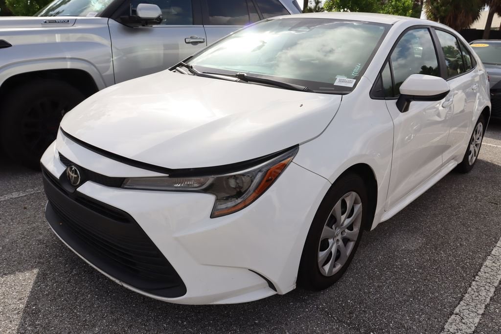 Used 2023 Toyota Corolla LE with VIN 5YFB4MDE4PP001582 for sale in West Palm Beach, FL