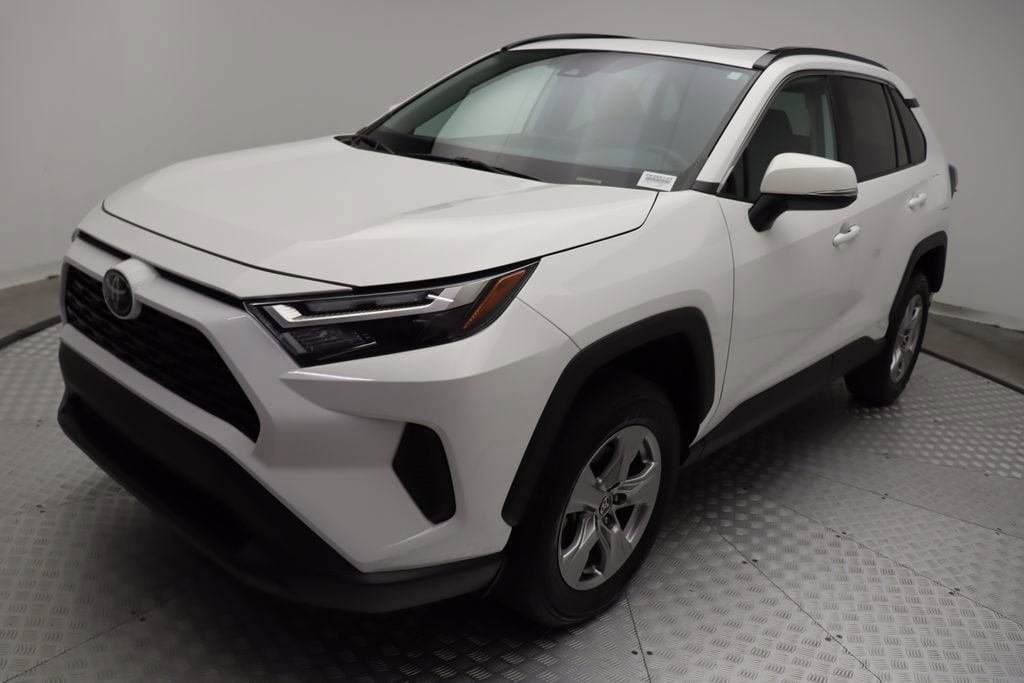 Used 2023 Toyota RAV4 XLE with VIN 2T3W1RFV3PW258193 for sale in West Palm Beach, FL