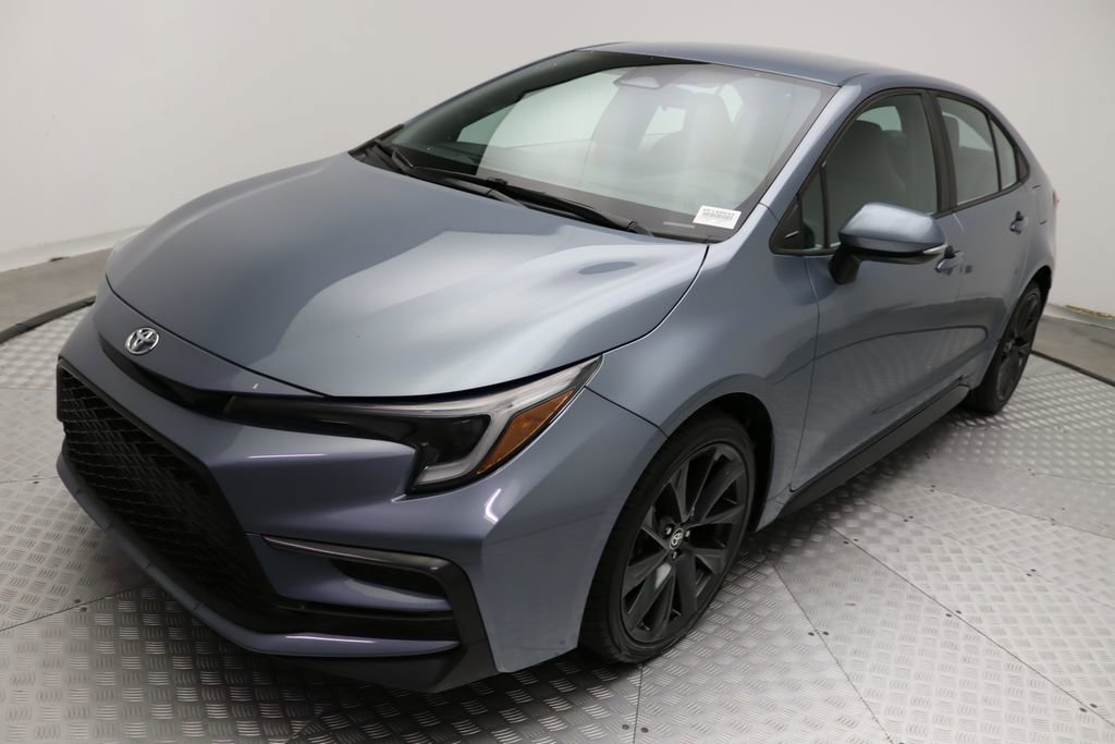 2023 Toyota Corolla SE photo 2
