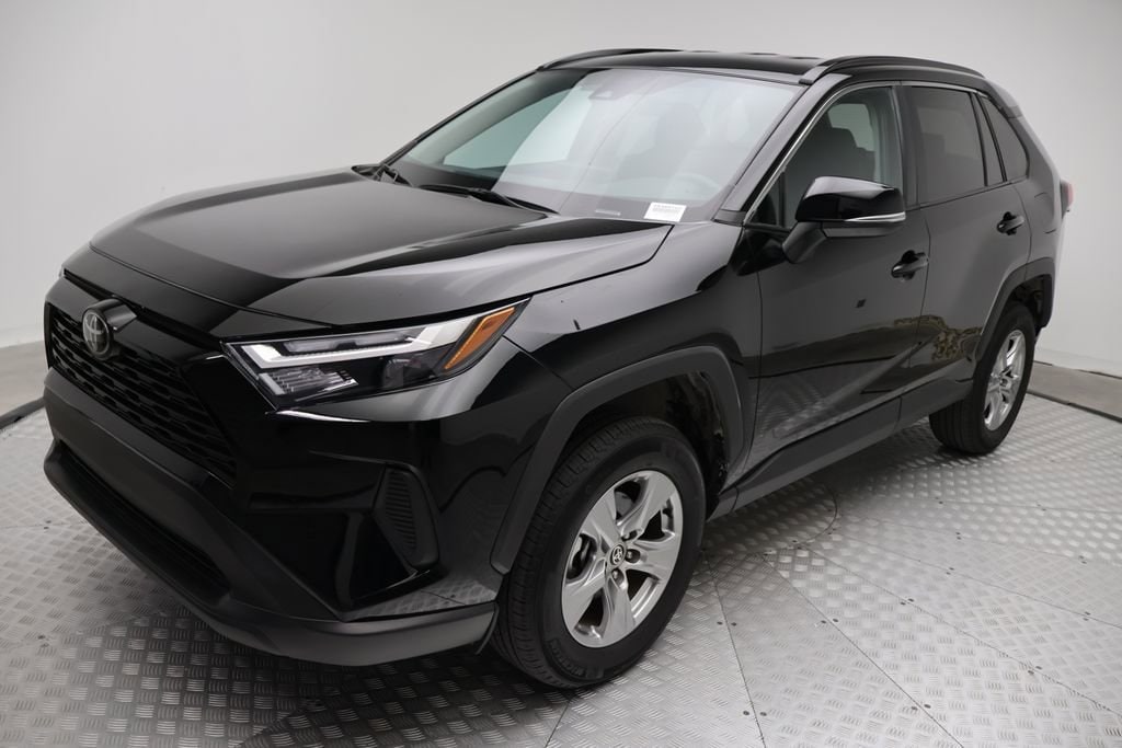 Used 2025 Toyota RAV4 XLE with VIN 2T3W1RFV4SW368162 for sale in Northfield, Minnesota