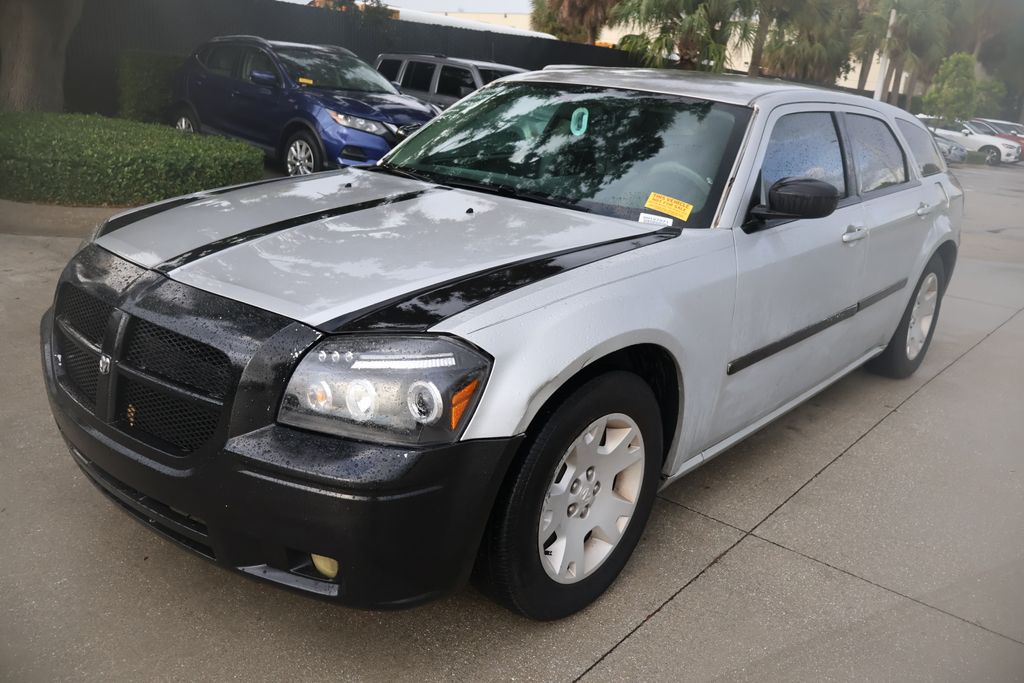 Used 2006 Dodge Magnum SE with VIN 2D4FV47T26H157071 for sale in West Palm Beach, FL