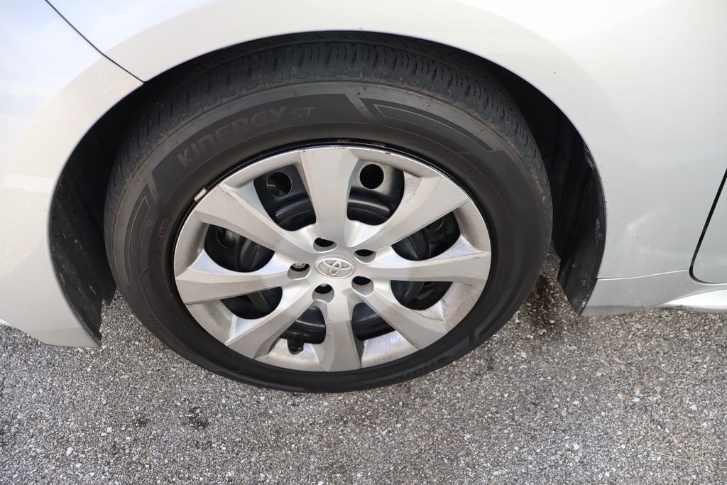 Used 2024 Toyota Corolla LE Sedan