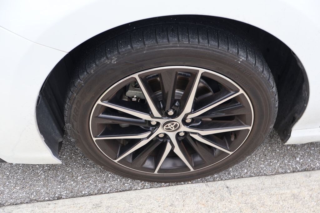 Used 2024 Toyota Camry SE Sedan