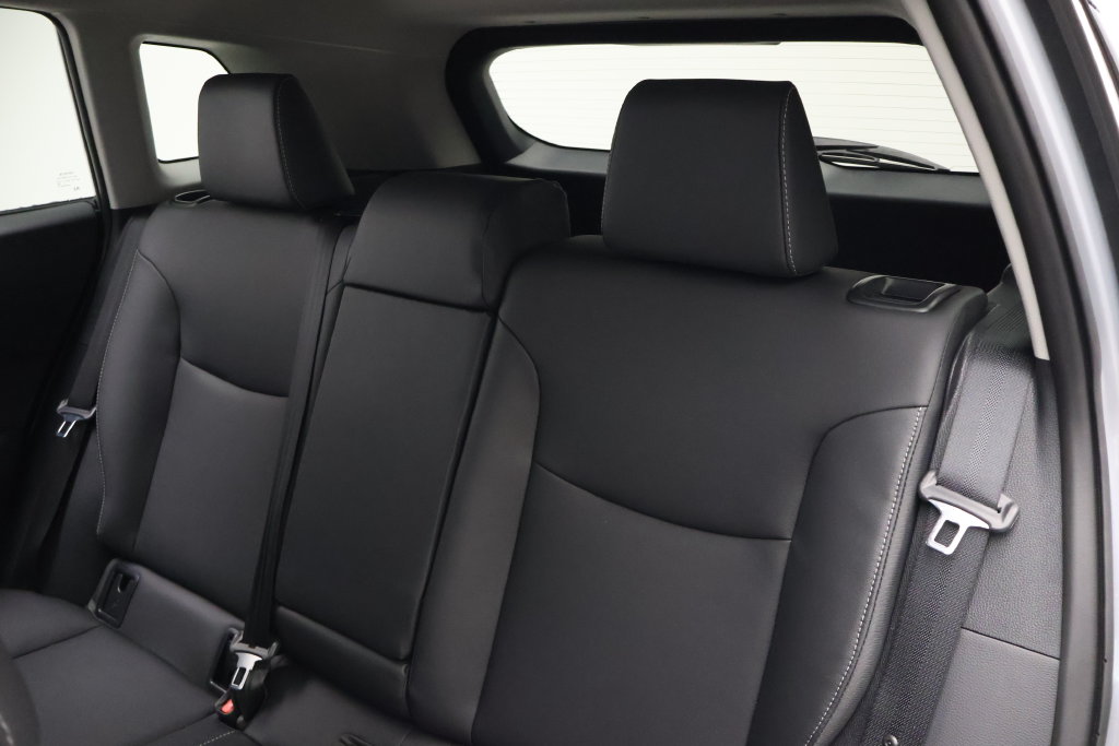 2026 Toyota Corolla Cross XLE - Photo 18
