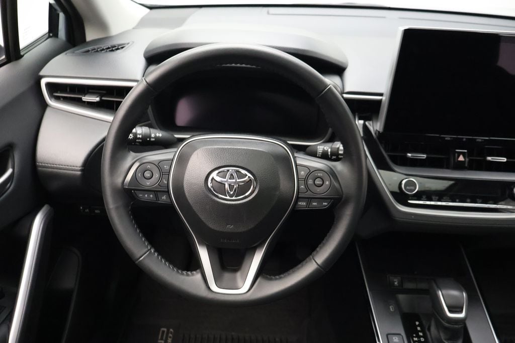 2026 Toyota Corolla Cross XLE - Photo 23