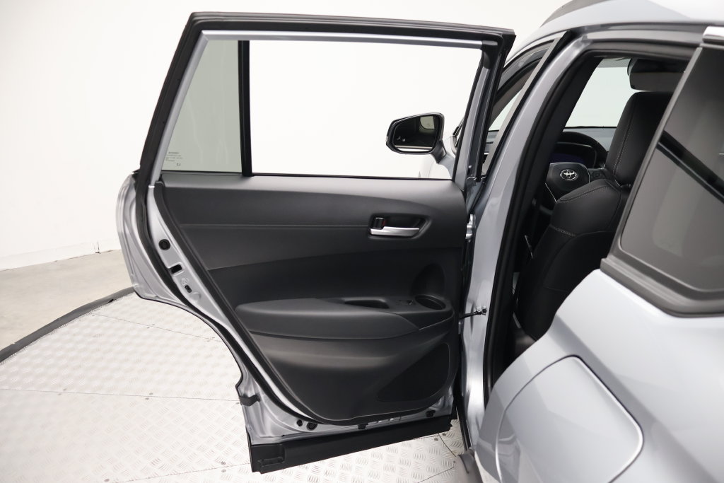2026 Toyota Corolla Cross XLE - Photo 21