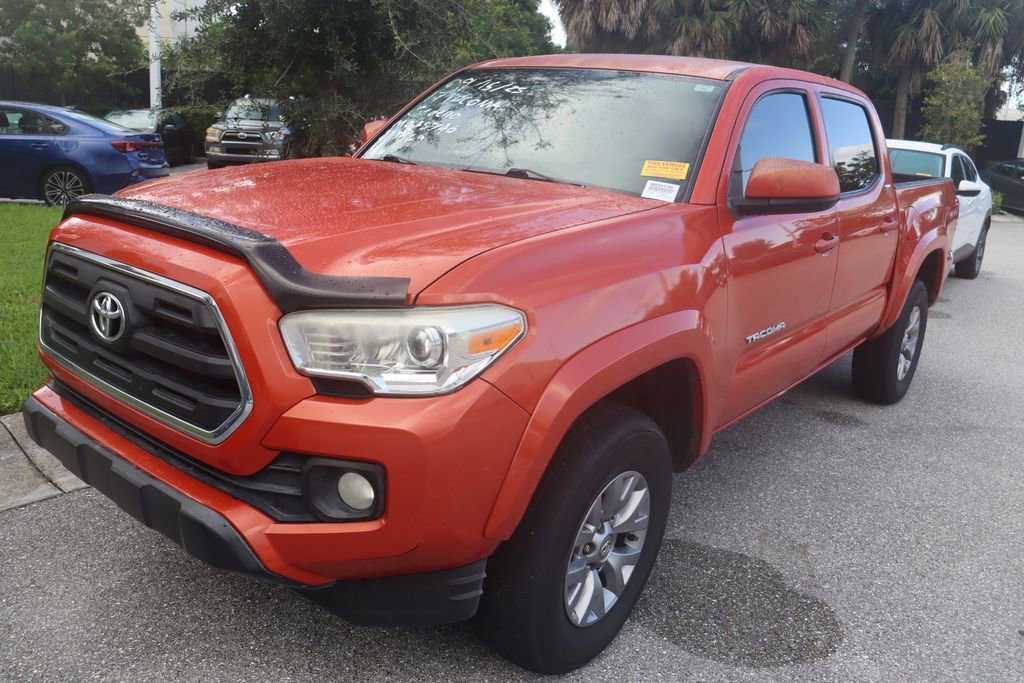 2017 Toyota Tacoma SR5 photo 2