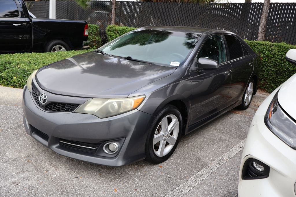 2014 Toyota Camry SE