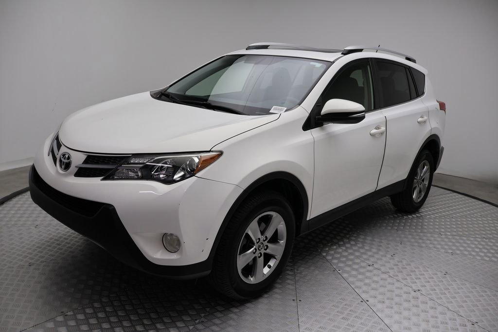 2015 Toyota RAV4 XLE's photo