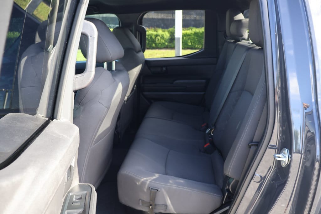 2025 Toyota Tacoma SR5 - Photo 19