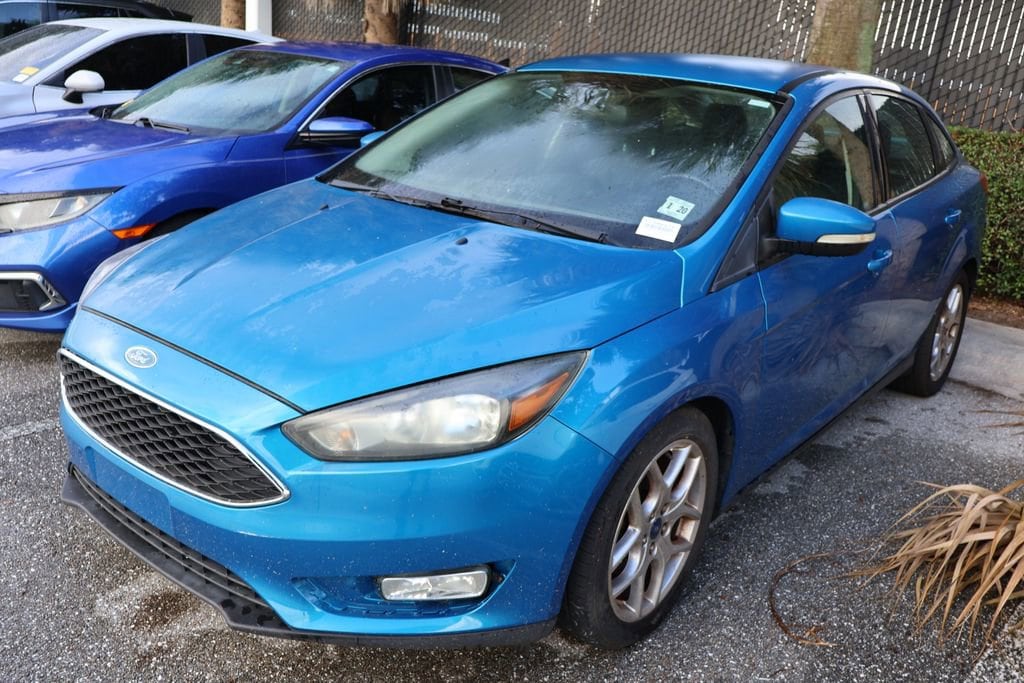 Used 2015 Ford Focus SE with VIN 1FADP3F24FL285516 for sale in West Palm Beach, FL