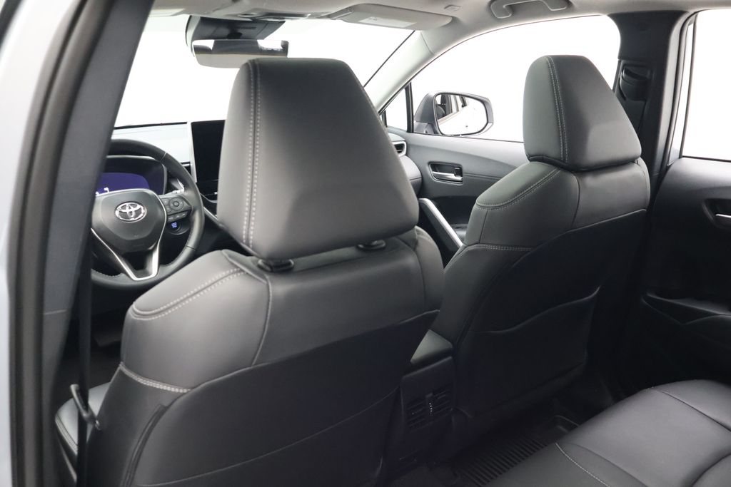 2026 Toyota Corolla Cross XLE - Photo 20