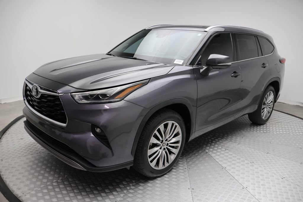 2023 Toyota Highlander SUV 