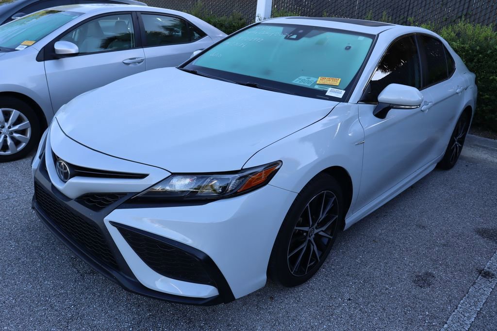 2024 Toyota Camry SE photo 2