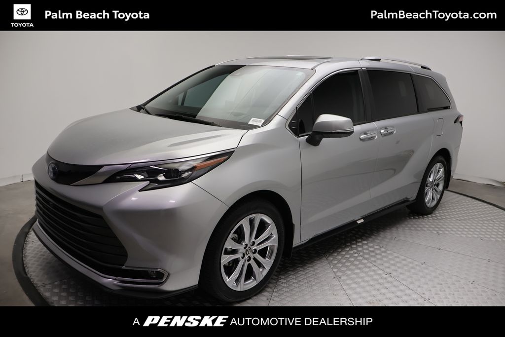 2024 Toyota Sienna Minivan/Van 