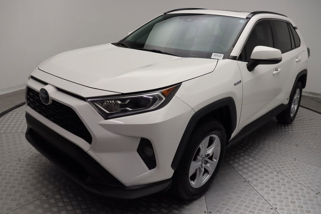Certified 2020 Toyota RAV4 XLE with VIN JTMRWRFV1LD547210 for sale in West Palm Beach, FL