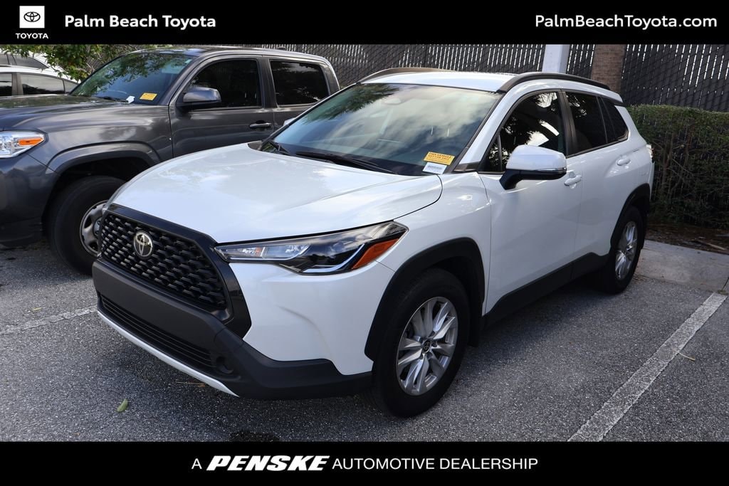 2024 Toyota Corolla Cross LE