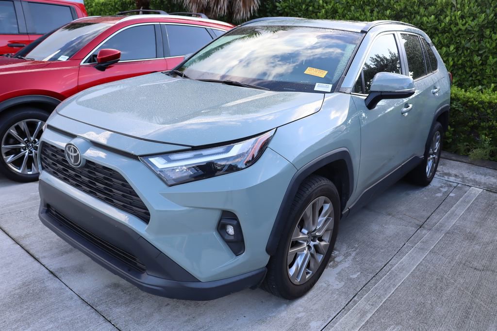 2023 Toyota RAV4 XLE Premium photo 2