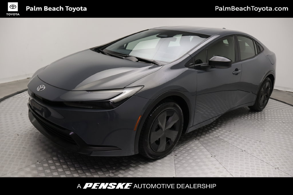 2024 Toyota Prius LE