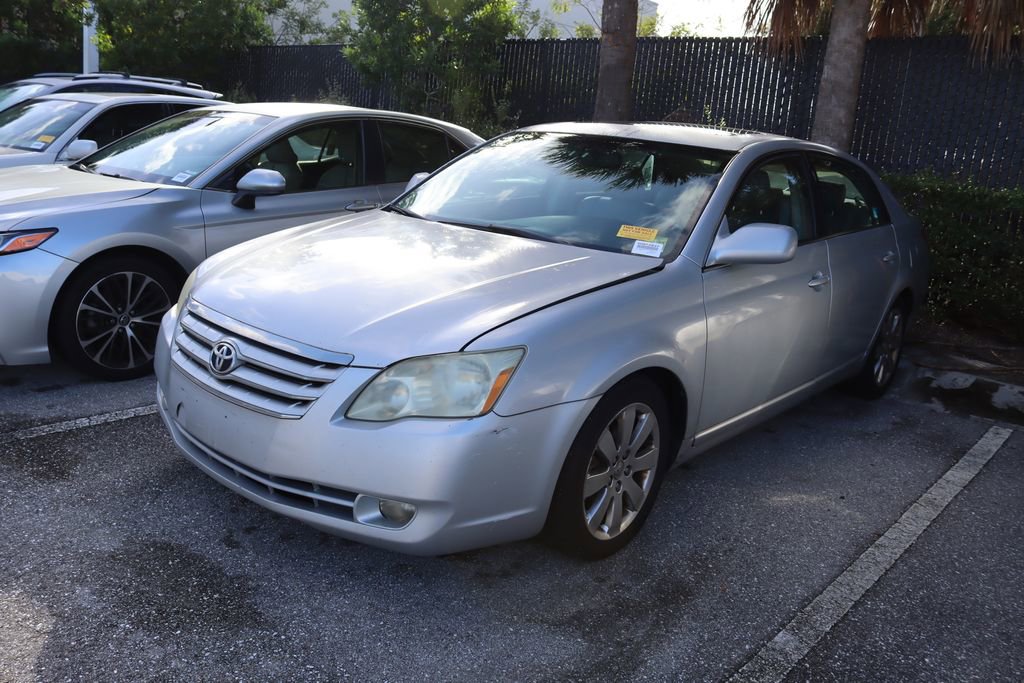 2005 Toyota Avalon XLS
