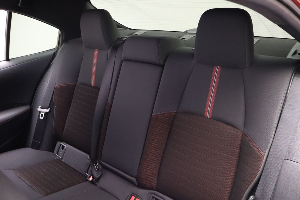 2025 Toyota Corolla SE - Photo 18
