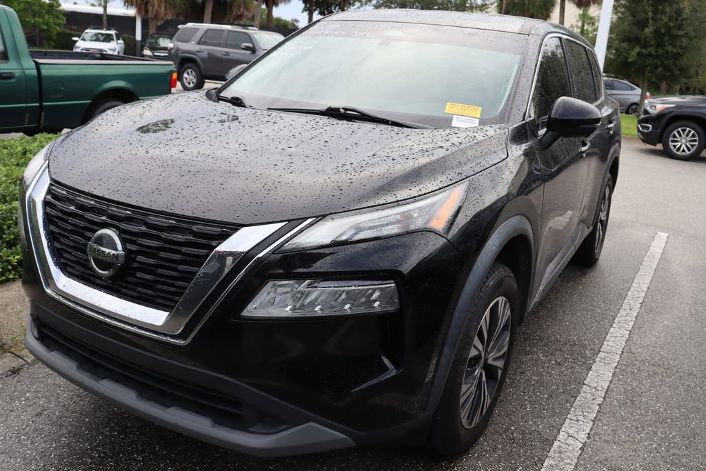 2021 Nissan Rogue SV photo 2